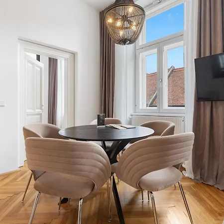 Apartamento Sgrafit - Self Check-in *