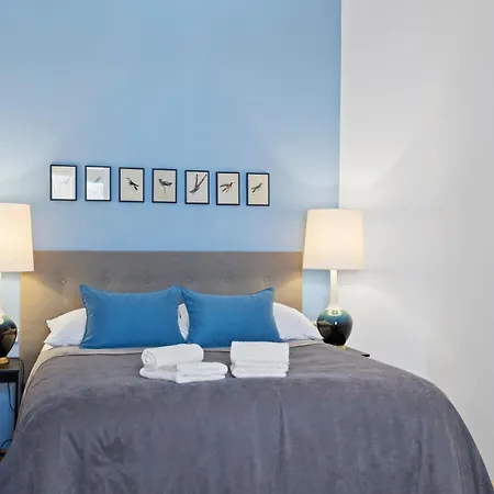 Sgrafit - Self Check-in * Retz