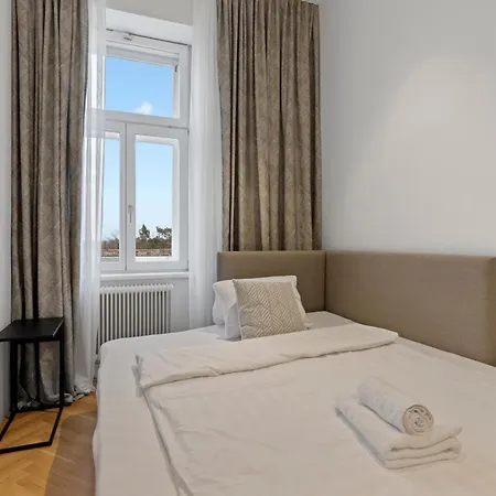 Apartment Stadthotel - Sgrafit - Self Check-in Retz