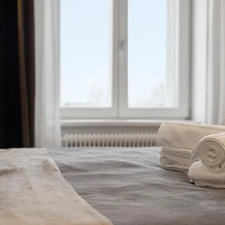 Stadthotel - Sgrafit - Self Check-in Apartment 4*
