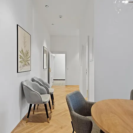 Sgrafit - Self Check-in *