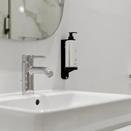 Apartment Stadthotel - Sgrafit - Self Check-in Retz