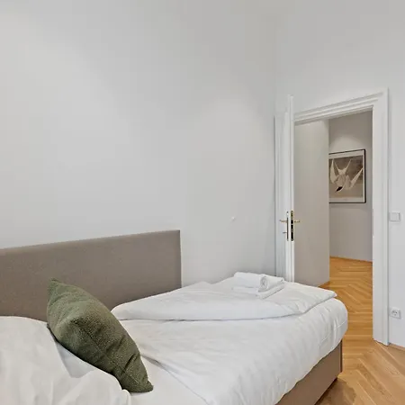 Apartment Stadthotel - Sgrafit - Self Check-in Retz