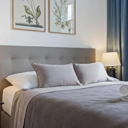 Apartment Stadthotel - Sgrafit - Self Check-in 4*