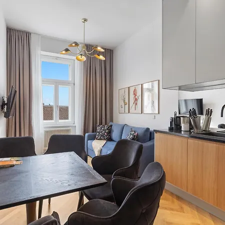 Sgrafit - Self Check-in *