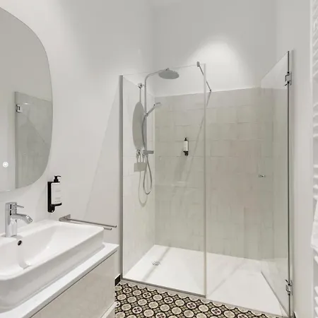 Apartment Stadthotel - Sgrafit - Self Check-in 4*