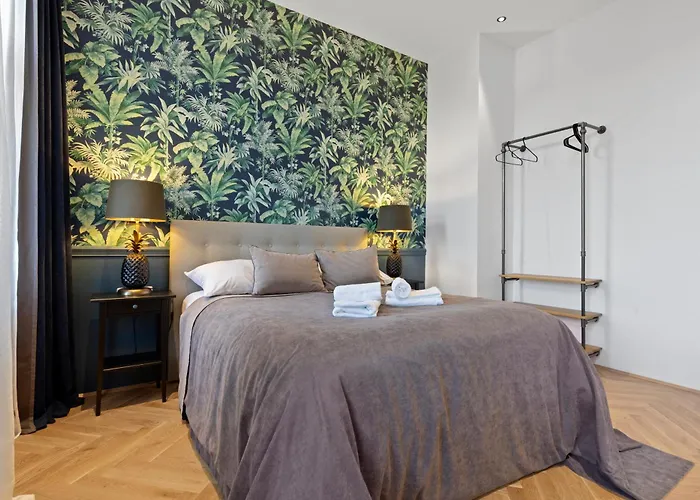 Sgrafit - Self Check-in Retz