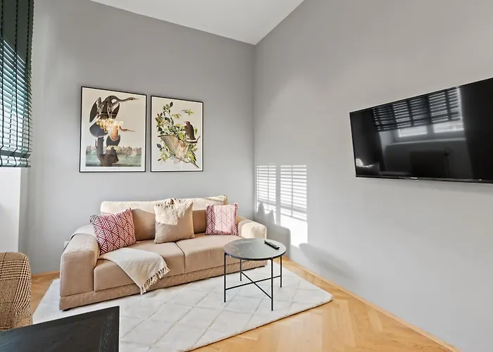 Sgrafit - Self Check-in * Retz