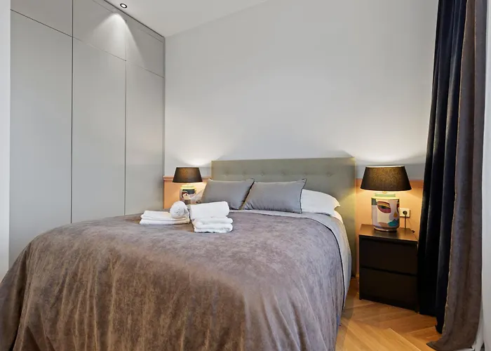 Sgrafit - Self Check-in * Retz