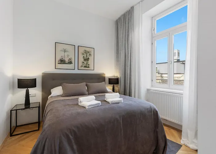 Sgrafit - Self Check-in * Retz